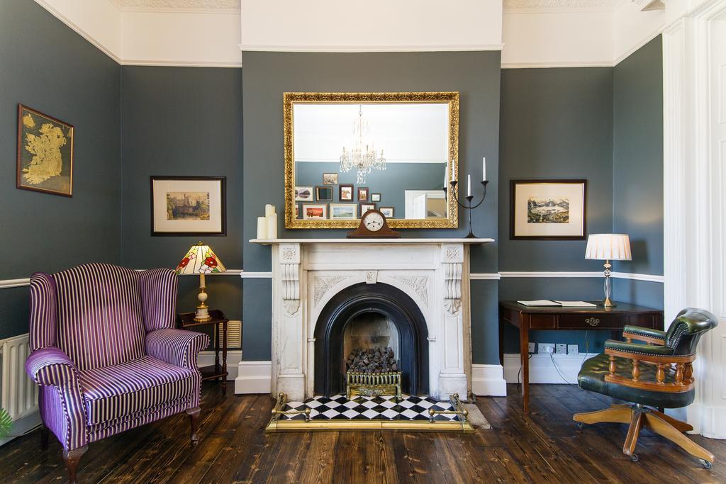 Charleville Lodge Hotel Dublin Eksteriør bilde